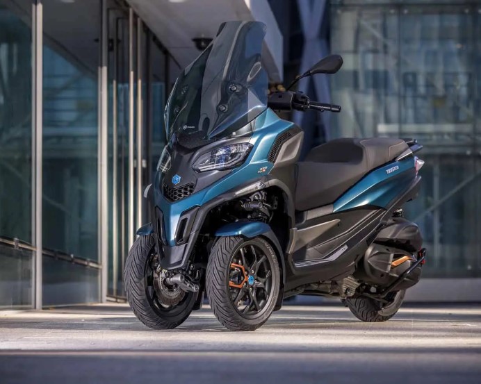 Piaggio MP3 Exclusive 530 Insurance